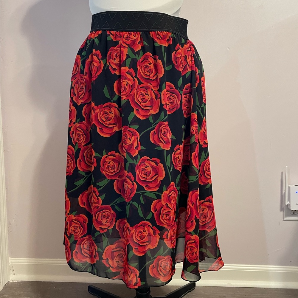 Large rose print black skirt